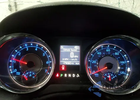 2016 Chrysler Town & Country Touring из США, поврежденный, VIN 2C4RC1BG5GR188092